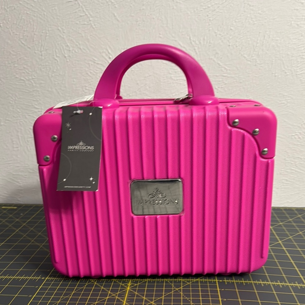 Impressions Pink Cosmetic Bag with Ribbed Design